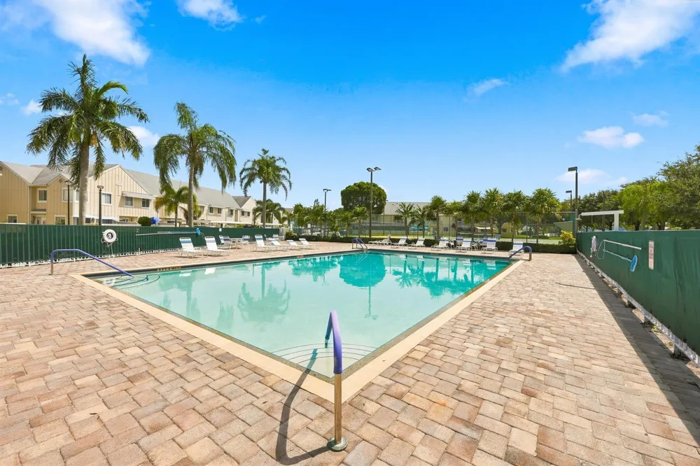 6174 RIVERWALK LANE #5 Jupiter, FL 33458
