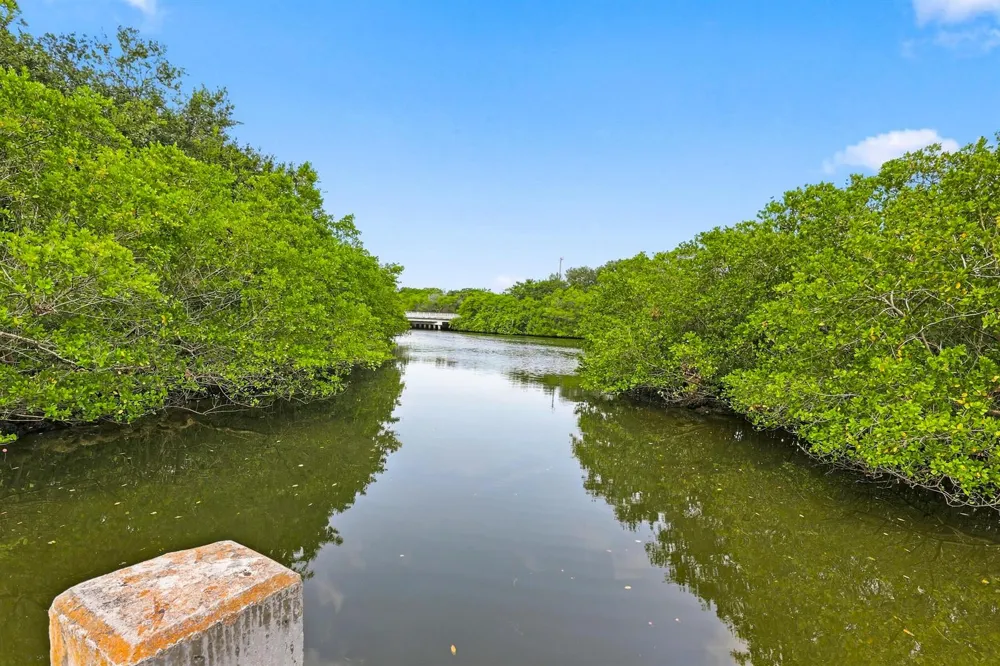 6174 RIVERWALK LANE #5 Jupiter, FL 33458