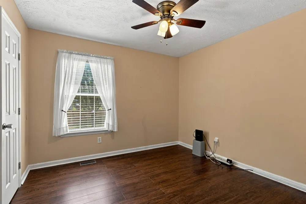 128 Jones Mill Rd La Vergne, TN 37086