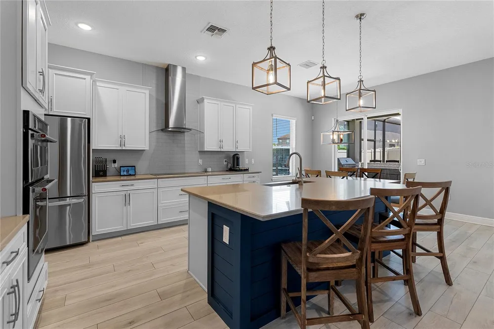 1117 WADING WATERS CIRCLE Winter Park, FL 32792