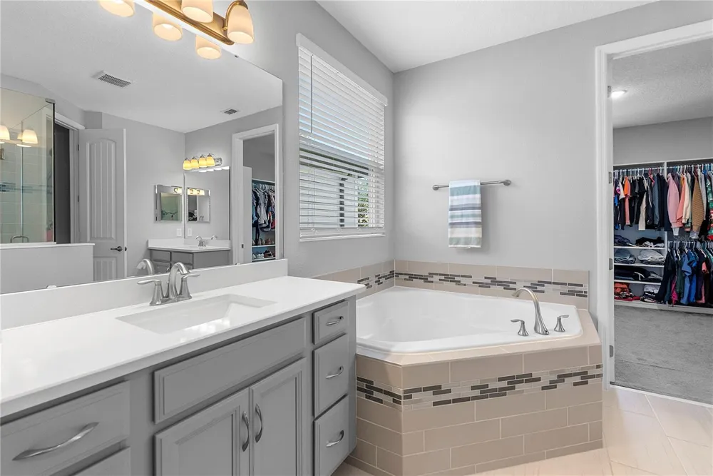 1117 WADING WATERS CIRCLE Winter Park, FL 32792