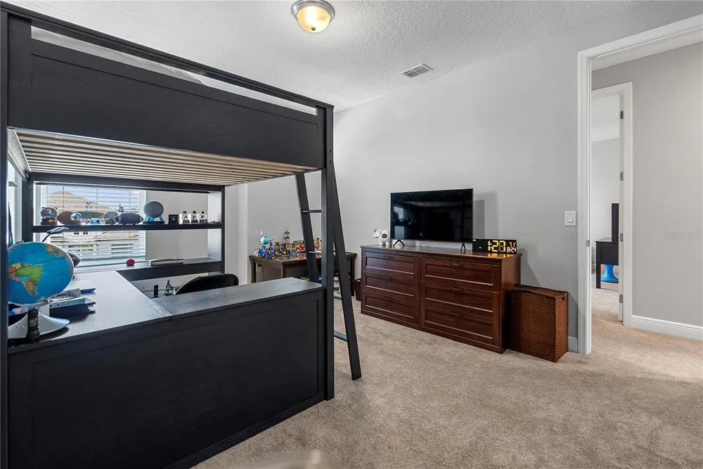 1117 WADING WATERS CIRCLE Winter Park, FL 32792