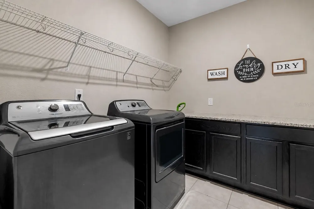 1117 WADING WATERS CIRCLE Winter Park, FL 32792