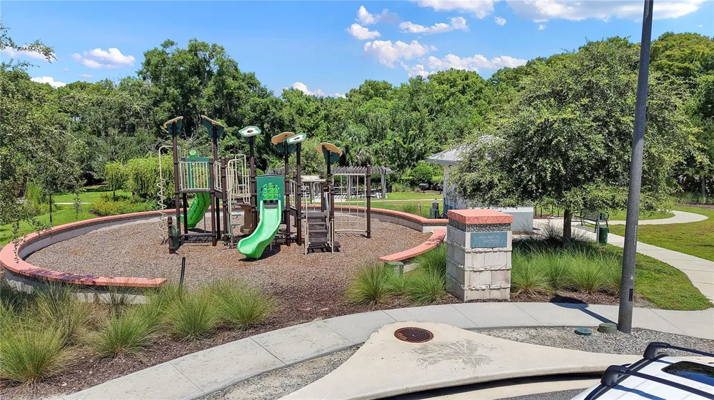 1117 WADING WATERS CIRCLE Winter Park, FL 32792