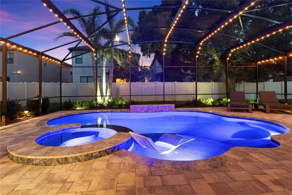 1117 WADING WATERS CIRCLE Winter Park, FL 32792