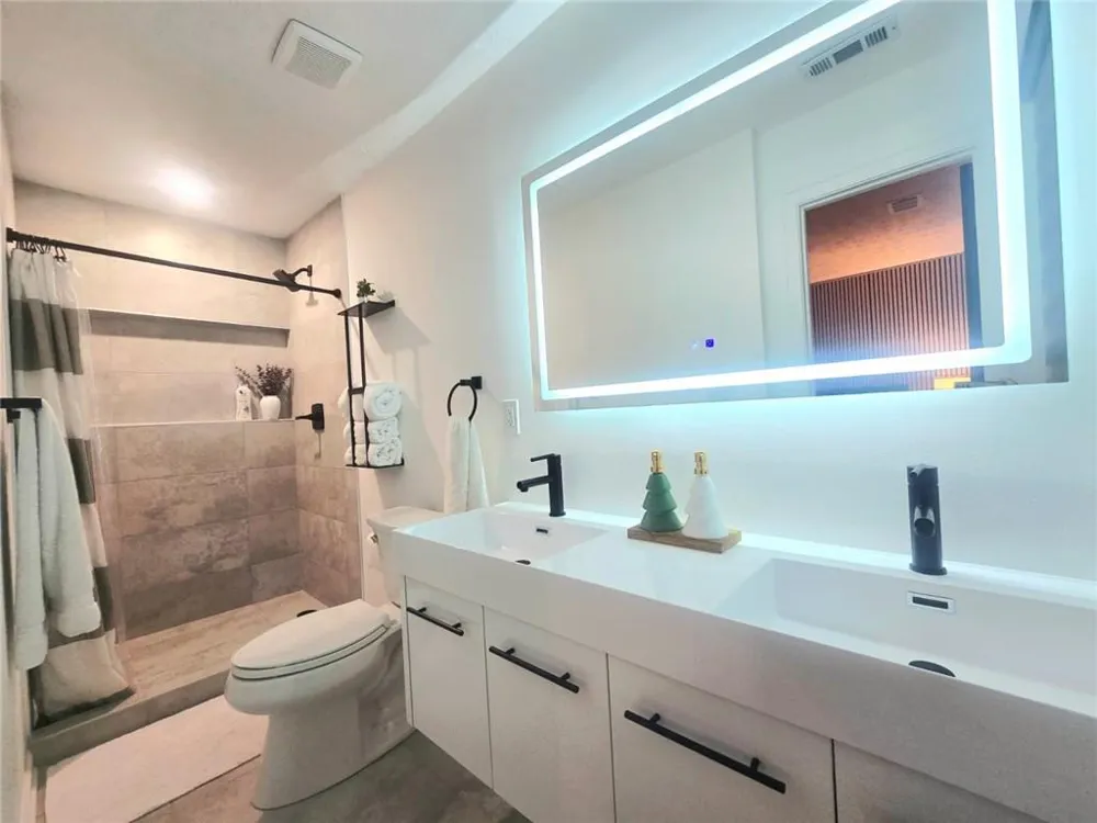457 Castleaire Drive Stone Mountain, GA 30087
