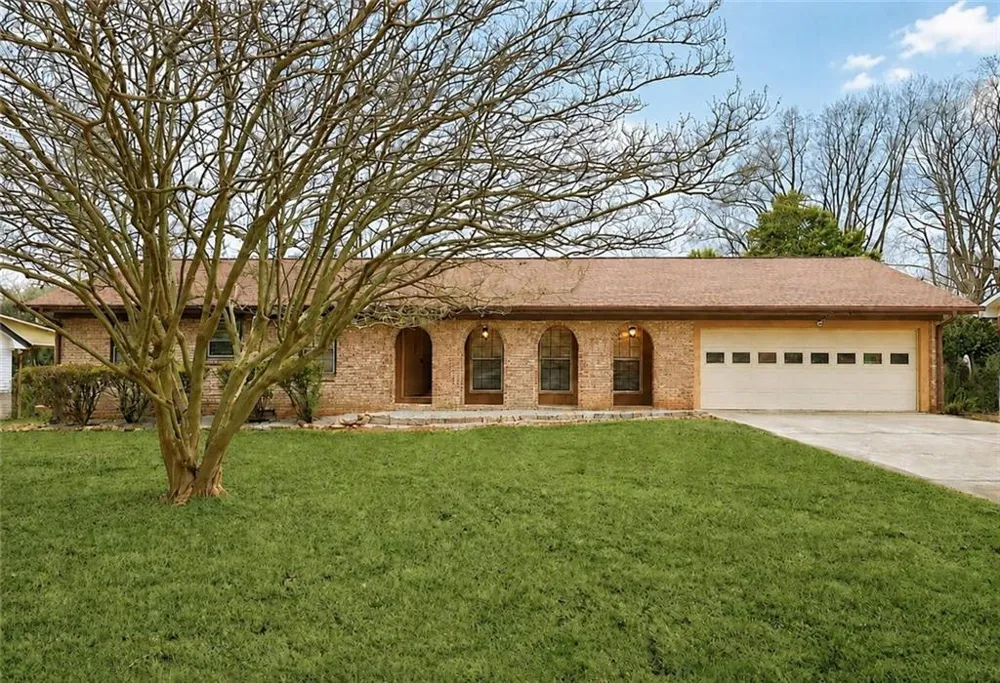 457 Castleaire Drive Stone Mountain, GA 30087