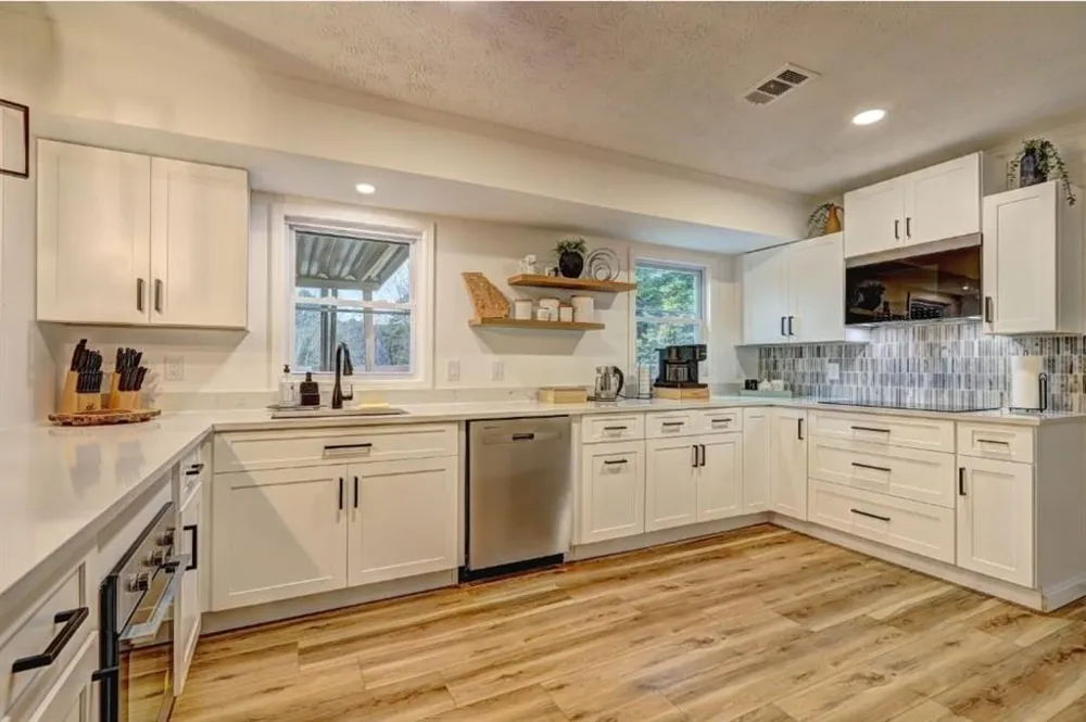 457 Castleaire Drive Stone Mountain, GA 30087