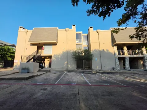 4044 Buena Vista Street #214