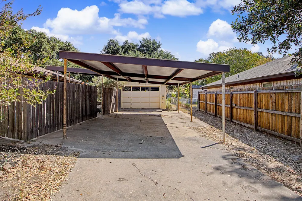 1817 Medina Dr College Station, TX 77840