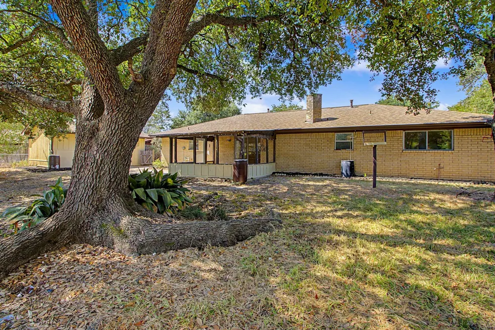 1817 Medina Dr College Station, TX 77840