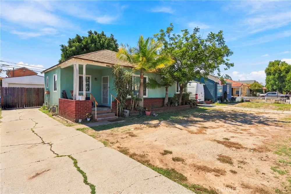 3238 Marine Ave Gardena, CA 90249