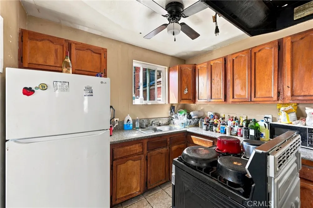 3238 Marine Ave Gardena, CA 90249