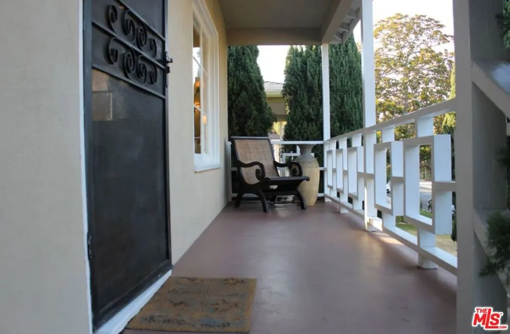 3283 Kelton Avenue Los Angeles, CA 90034