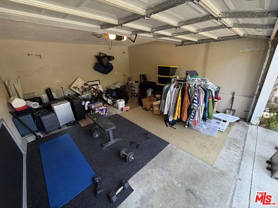 3283 Kelton Avenue Los Angeles, CA 90034