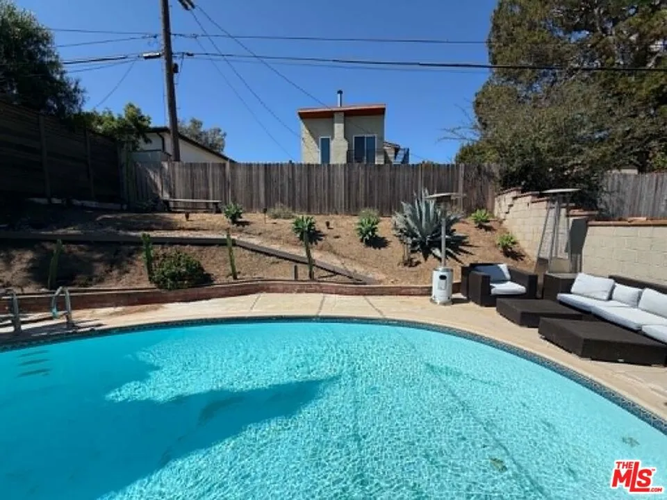 3283 Kelton Avenue Los Angeles, CA 90034