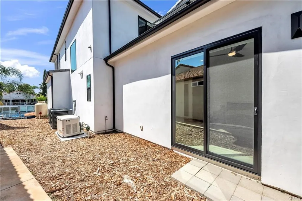 30327 Sea Horse Circle Canyon Lake, CA 92587