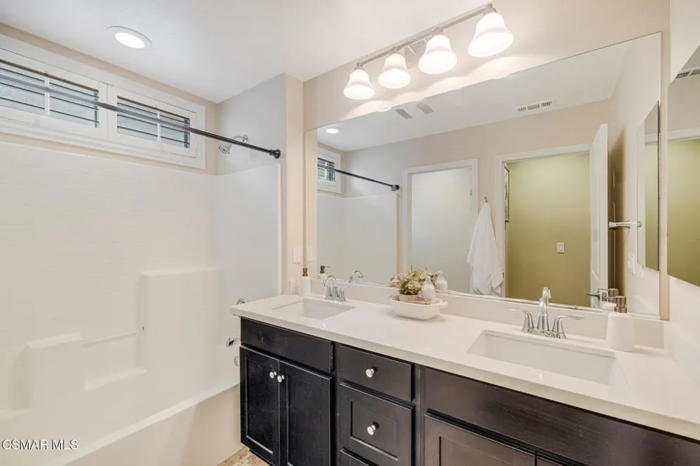 7091 Oswego Court Moorpark, CA 93021