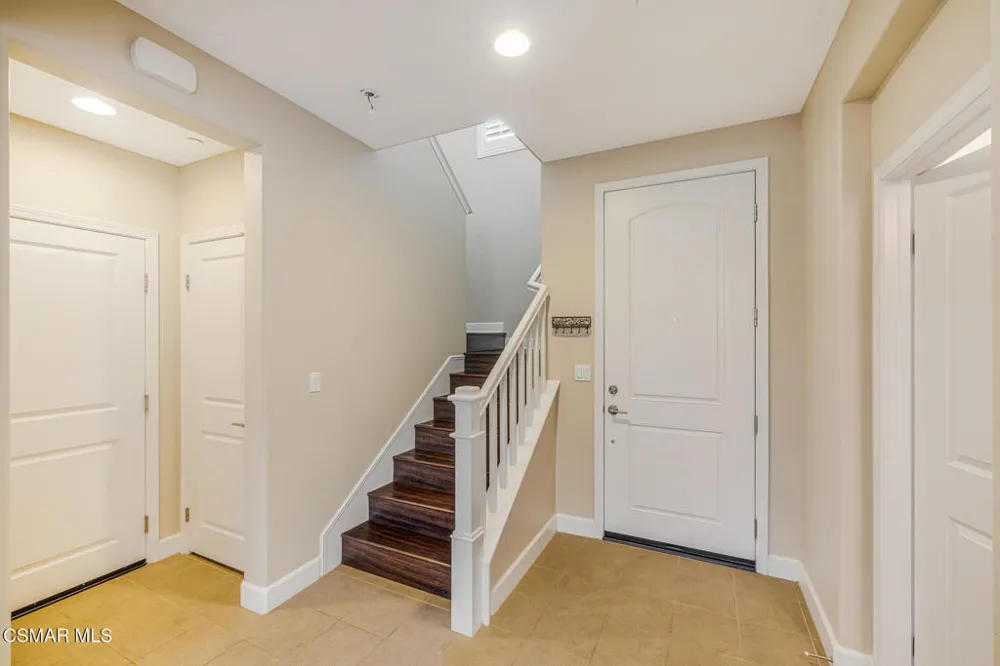 7091 Oswego Court Moorpark, CA 93021