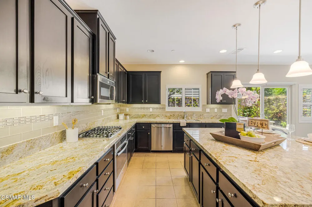7091 Oswego Court Moorpark, CA 93021