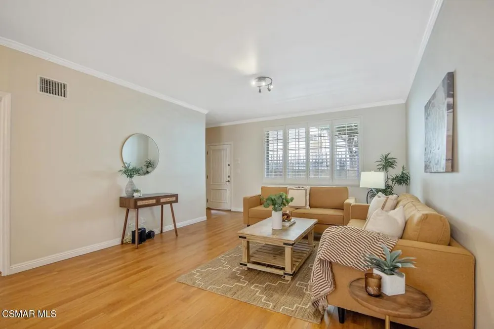 4442 Vista Del Monte Avenue #2 Sherman Oaks, CA 91403