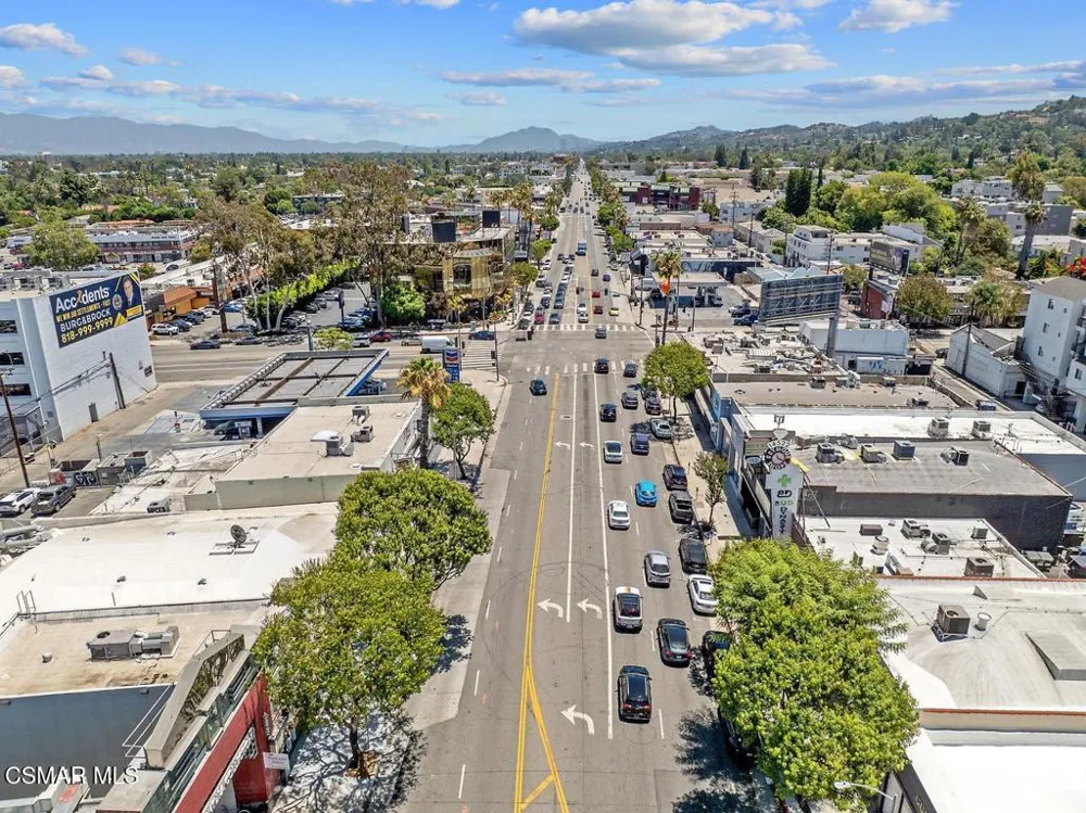 4442 Vista Del Monte Avenue #2 Sherman Oaks, CA 91403
