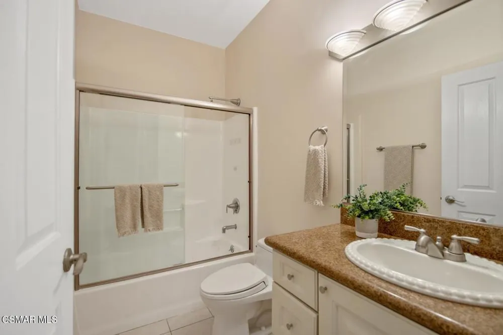 4442 Vista Del Monte Avenue #2 Sherman Oaks, CA 91403