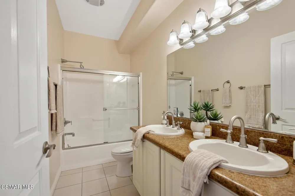 4442 Vista Del Monte Avenue #2 Sherman Oaks, CA 91403