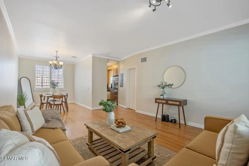 4442 Vista Del Monte Avenue #2 Sherman Oaks, CA 91403