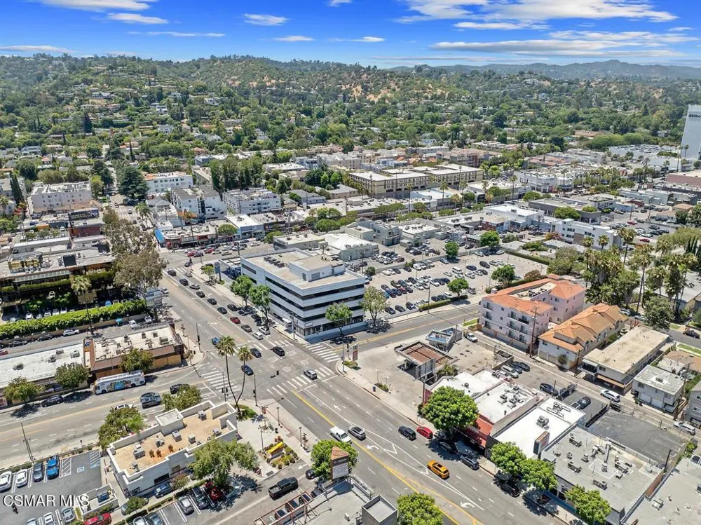 4442 Vista Del Monte Avenue #2 Sherman Oaks, CA 91403