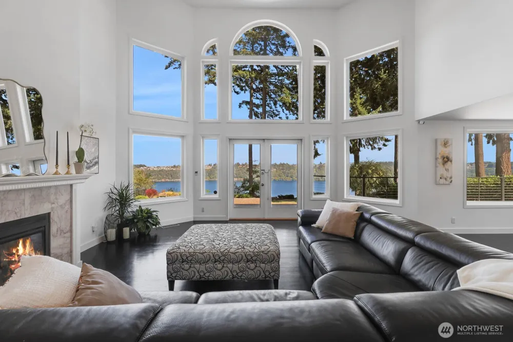 3319 9th Ave Ct NW Gig Harbor, WA 98335