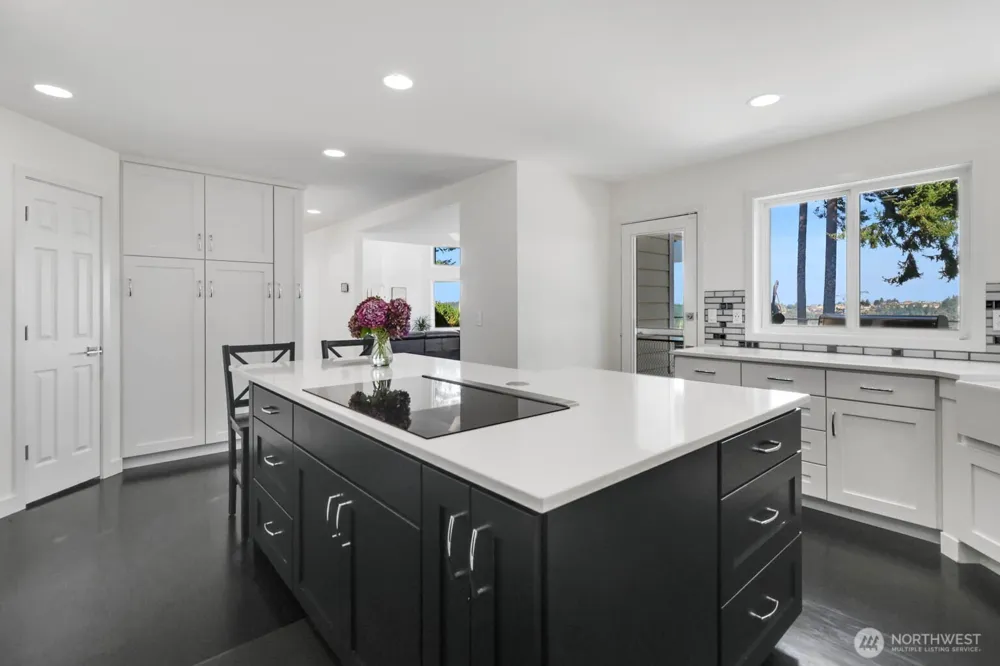 3319 9th Ave Ct NW Gig Harbor, WA 98335