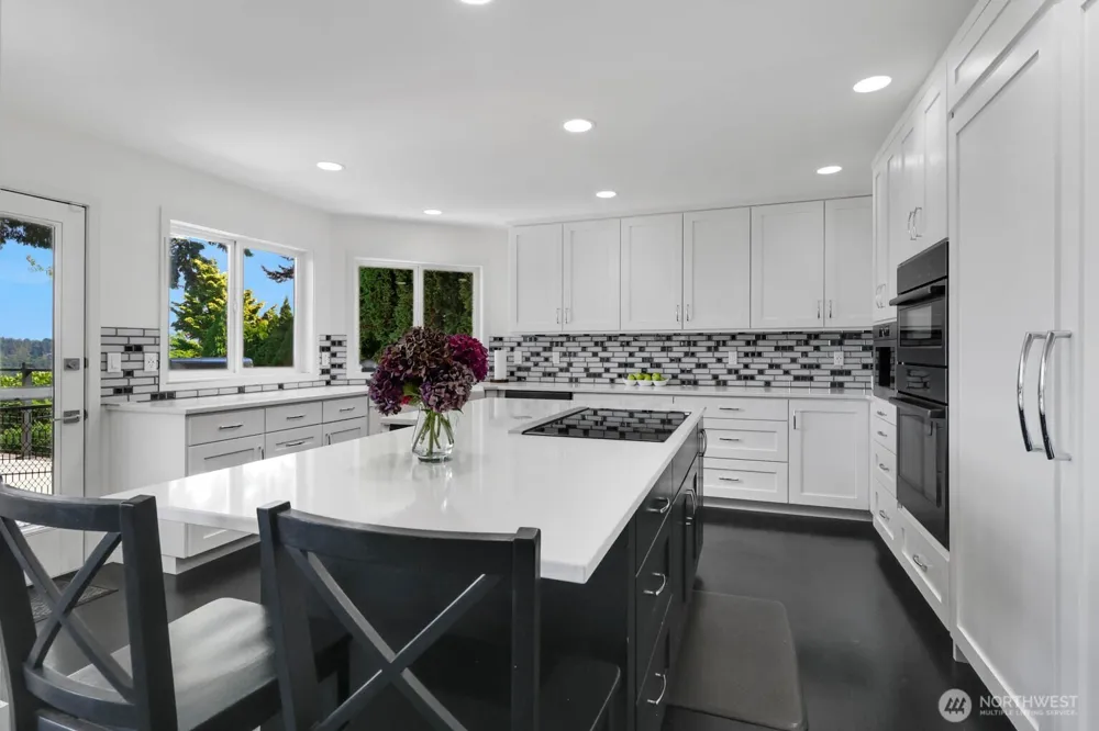 3319 9th Ave Ct NW Gig Harbor, WA 98335