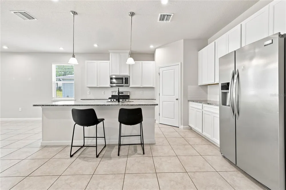 3754 ISLE ROYAL PLACE Apopka, FL 32712