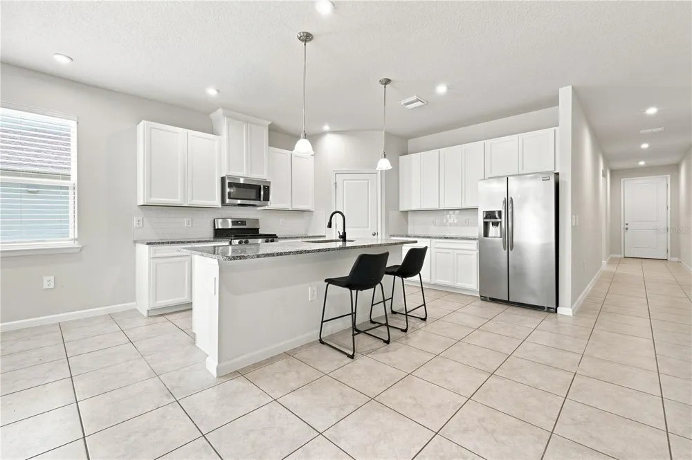3754 ISLE ROYAL PLACE Apopka, FL 32712