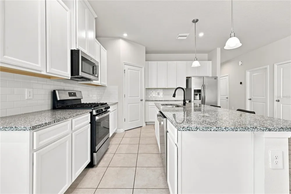 3754 ISLE ROYAL PLACE Apopka, FL 32712