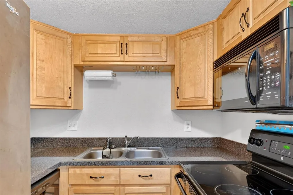 222 LEWFIELD CIRCLE Winter Park, FL 32792