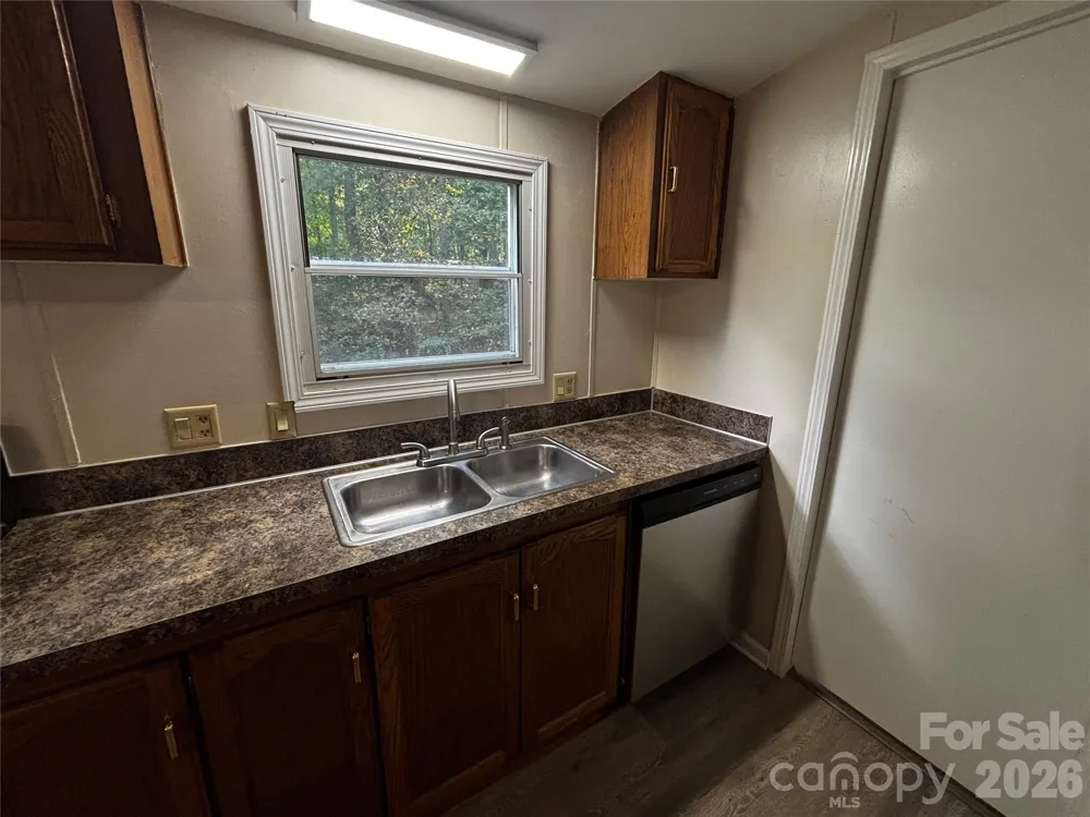 233 Starlight Drive Lincolnton, NC 28092