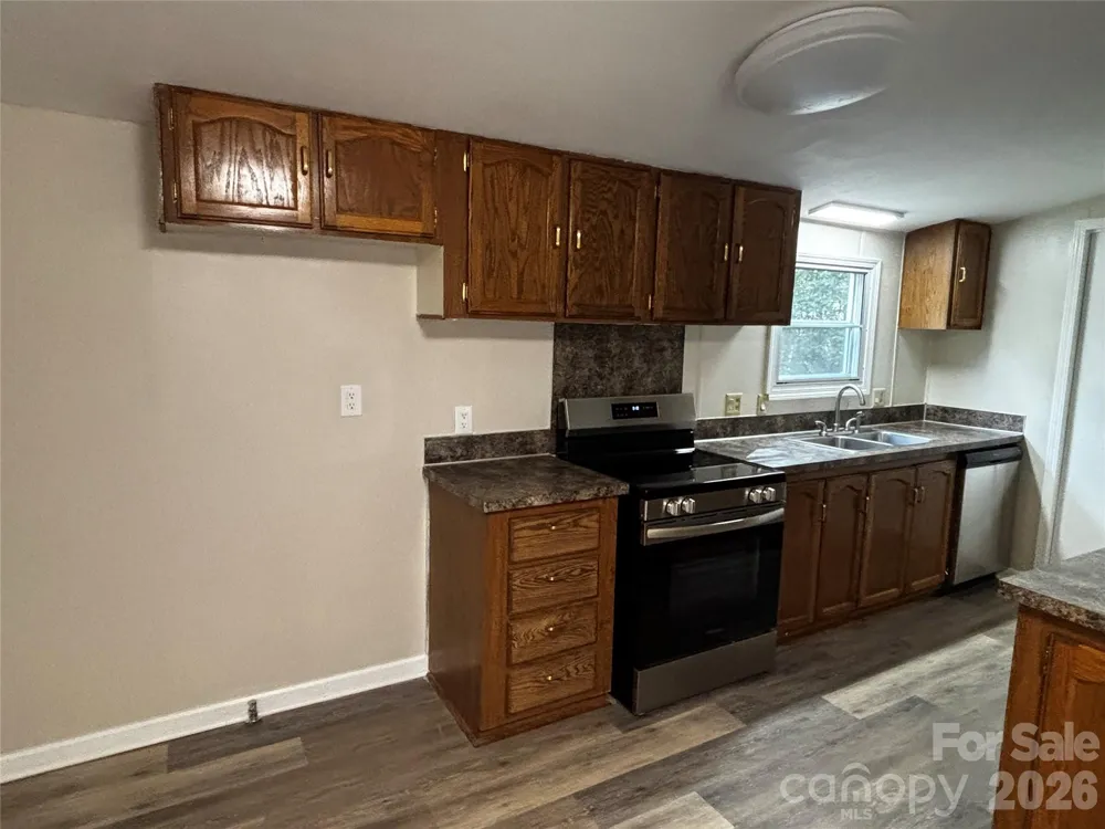 233 Starlight Drive Lincolnton, NC 28092