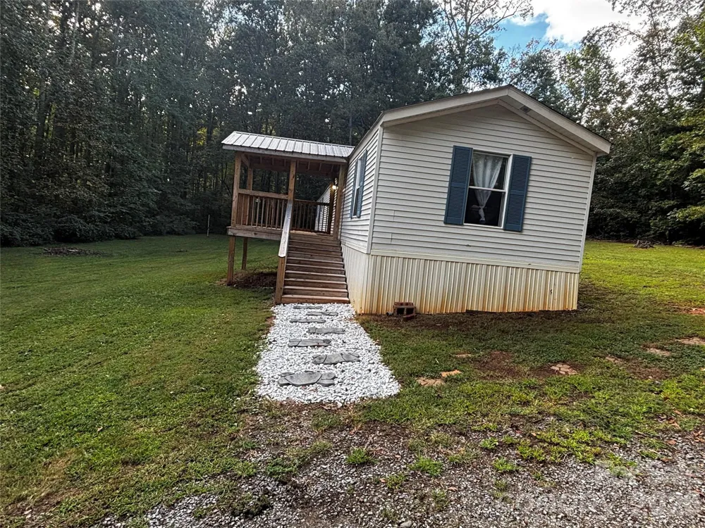 233 Starlight Drive Lincolnton, NC 28092