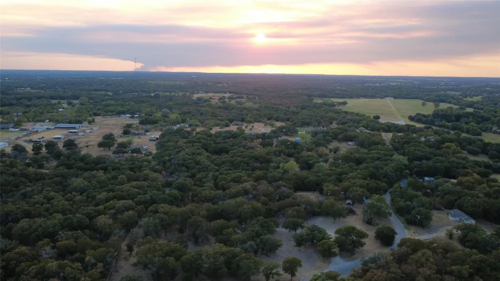 1680 Rhonda B Road Reno, TX 76020