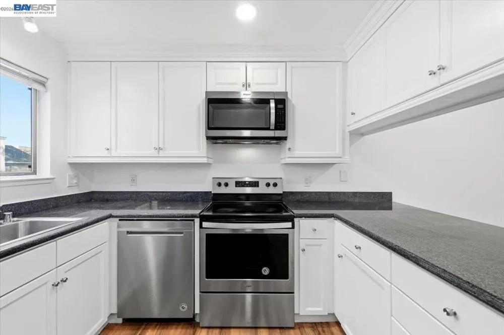 38780 Tyson Ln #207C Fremont, CA 94536