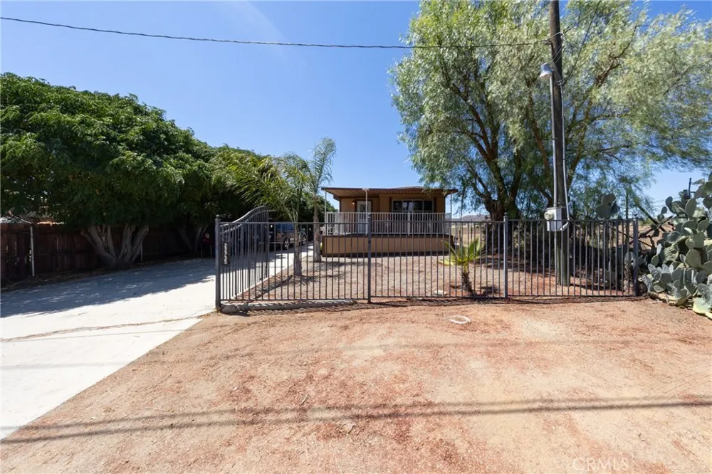 22735 Lukens Lane Perris, CA 92570