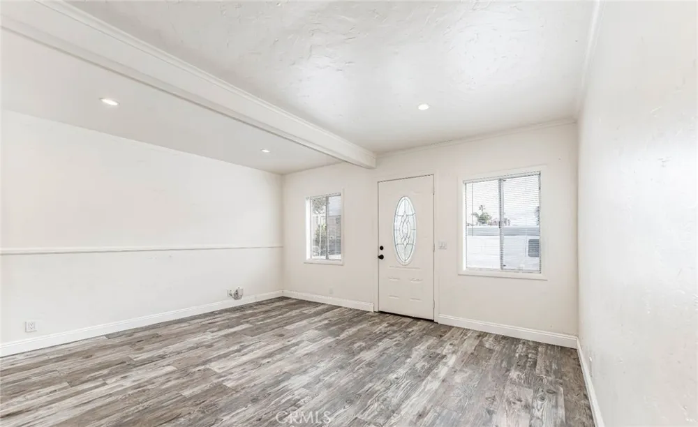 923 Alabama Street Huntington Beach, CA 92648