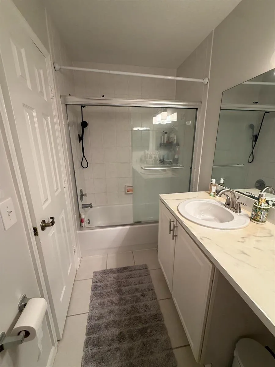 107 HALF MOON CIRCLE #D Jupiter, FL 33458
