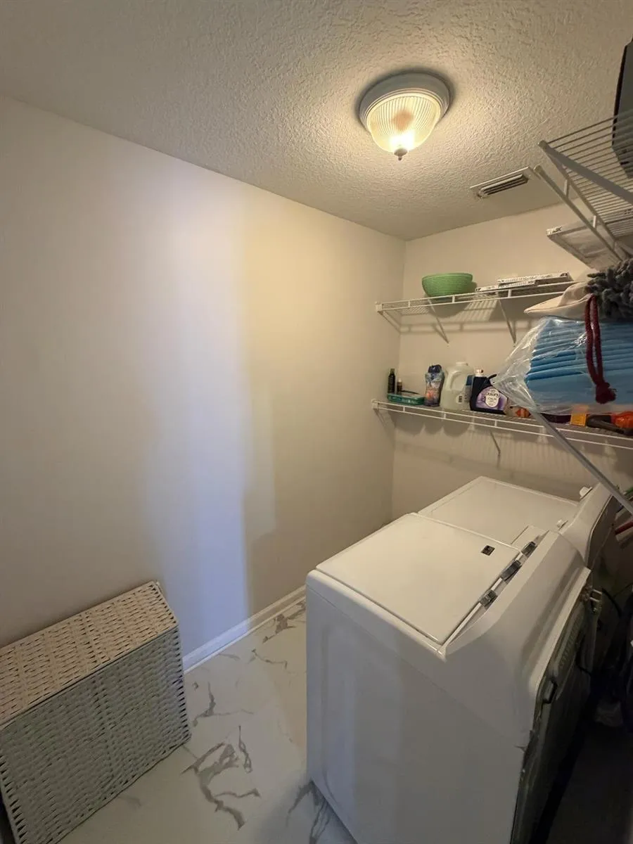 107 HALF MOON CIRCLE #D Jupiter, FL 33458