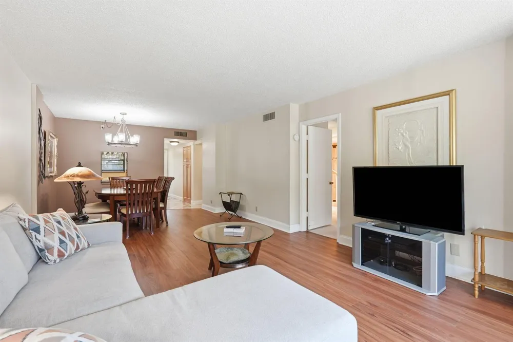 367 S Federal Highway #A209 Deerfield Beach, FL 33441