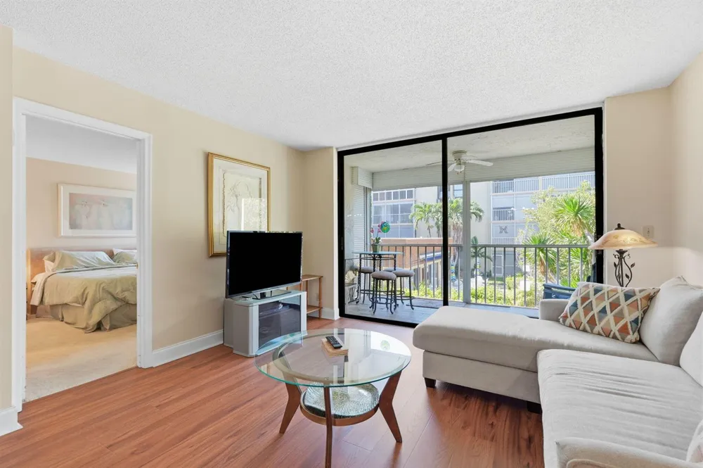 367 S Federal Highway #A209 Deerfield Beach, FL 33441