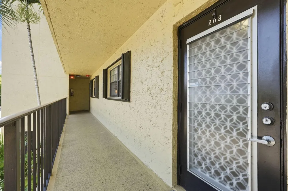 367 S Federal Highway #A209 Deerfield Beach, FL 33441