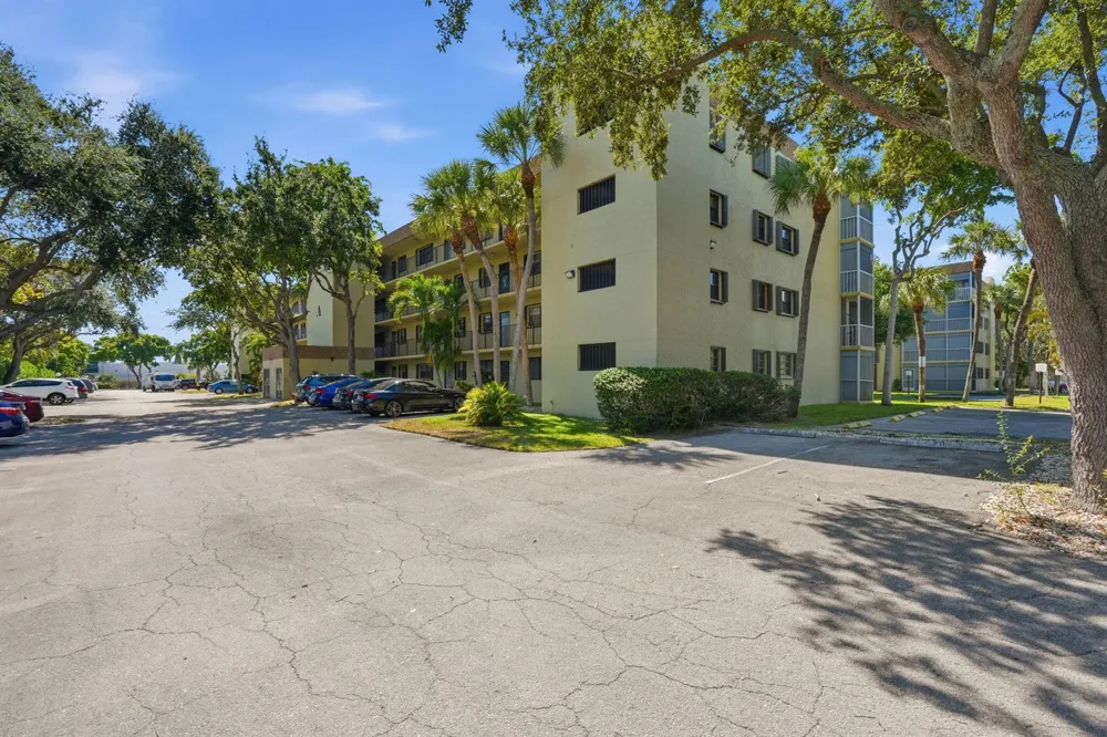 367 S Federal Highway #A209 Deerfield Beach, FL 33441
